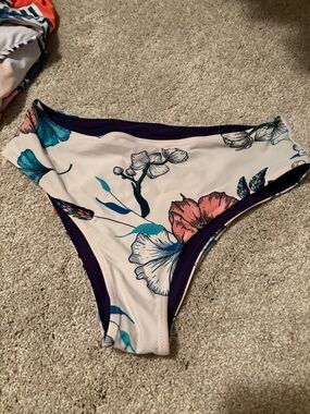 Floral High-Cut Bikini Bottom in Cream and Purple